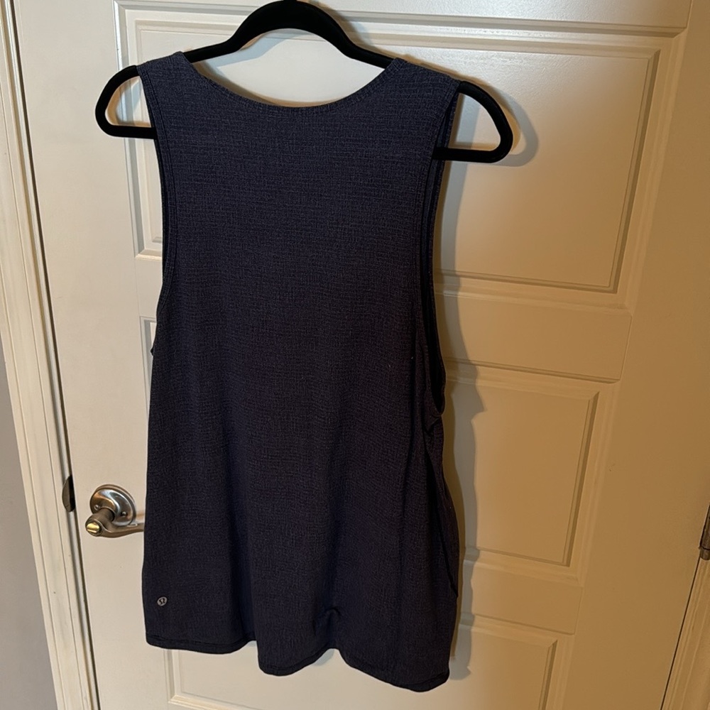 Lululemon tank top